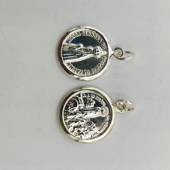 MEDALHA PRATA RODEADA