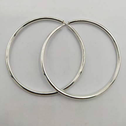 ARGOLAS PRATA RODEADA